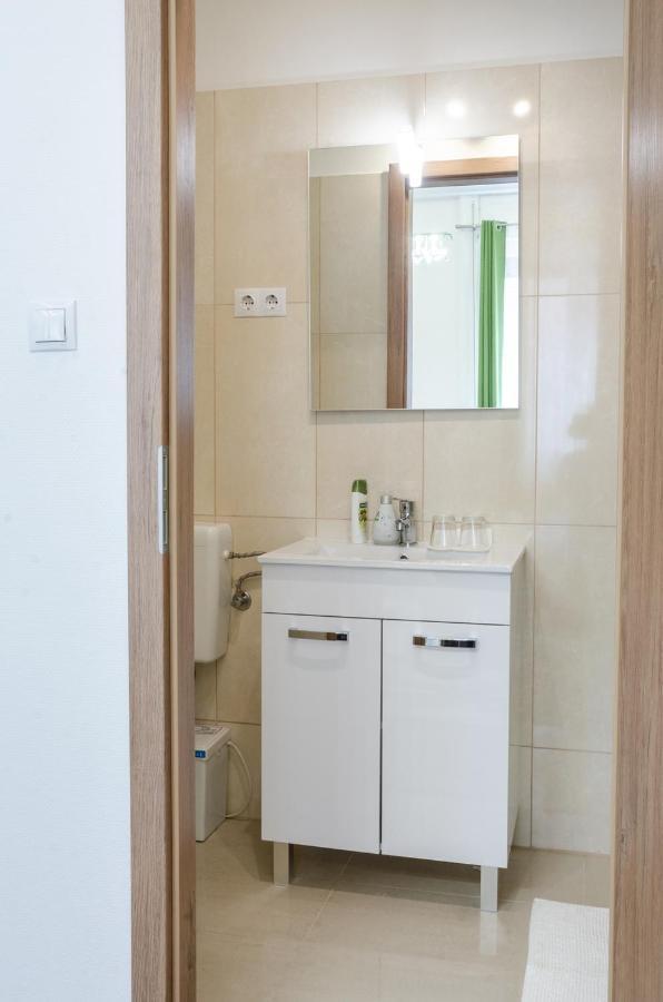 3 En Suit Bedroom Flat In The Main Centre For 6Ppl, 3Bdr,3Bthr,Ac Budapest Esterno foto