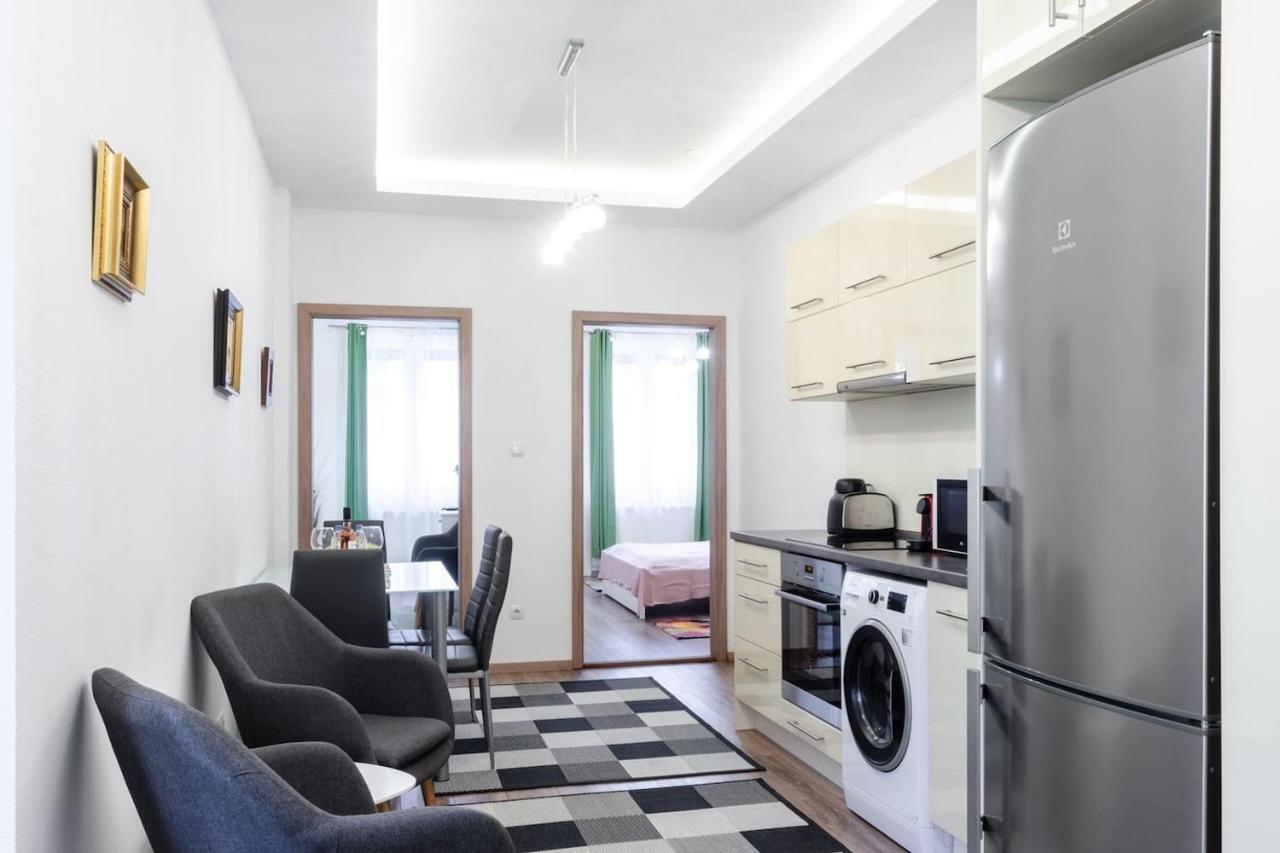 3 En Suit Bedroom Flat In The Main Centre For 6Ppl, 3Bdr,3Bthr,Ac Budapest Esterno foto